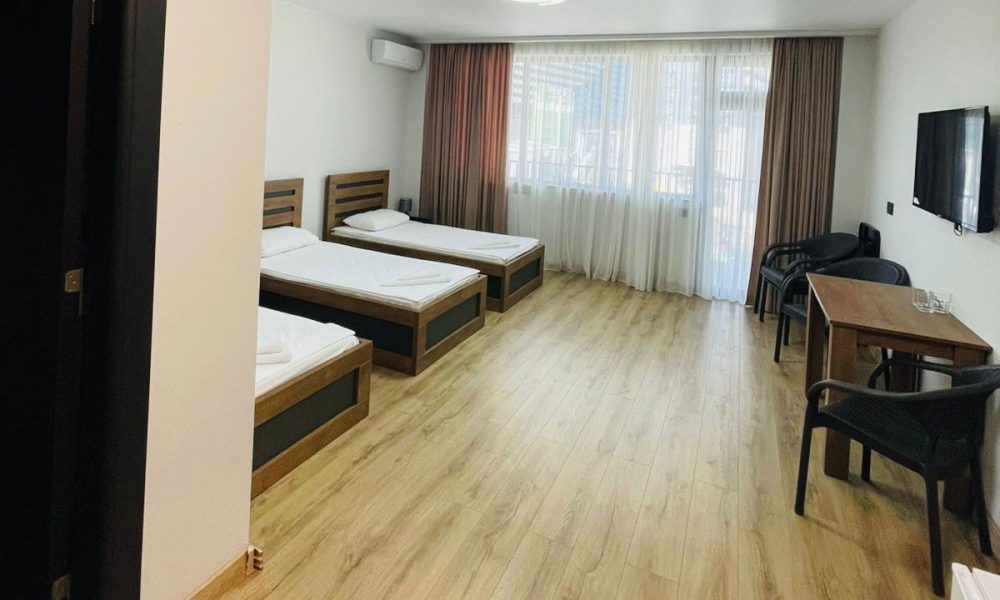 0-02-05-9bd0928621efa81661d4a064f01cbb7a0752903a1589bcb22c7c7dab3f3a7e0b_d6d48912db655b51